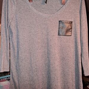 Gray 3/4 Sleeve Shirt